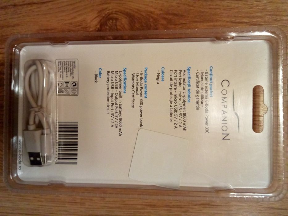 Baterie/acumulator extern, 8000 mAh,5V argintiu,nou!