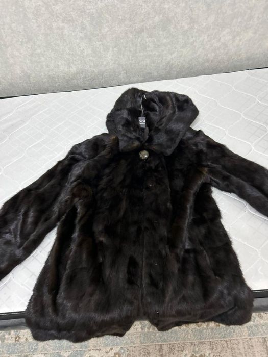 Продается норковая шуба и норковая шапка в подарок