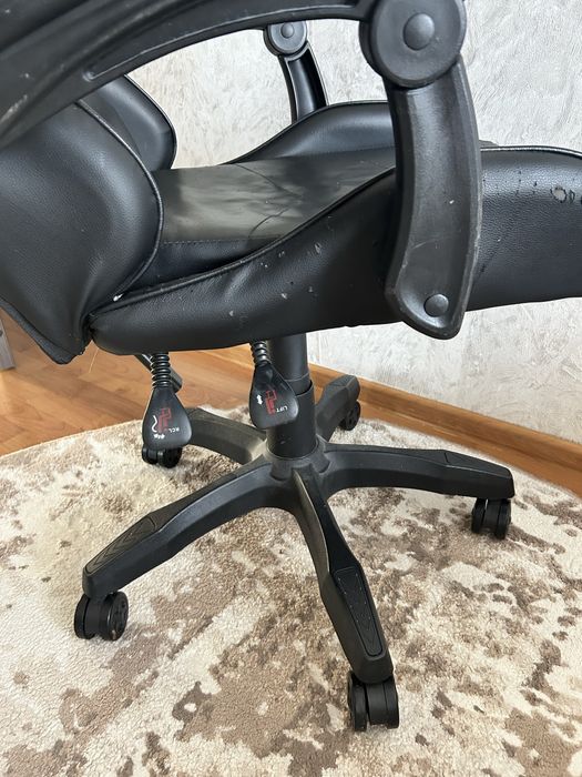 Кресло игровое .