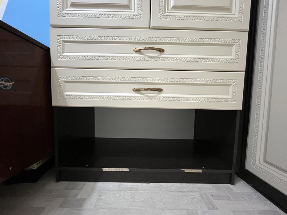 Шкаф для вещей и игрушек