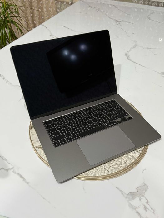 Ноутбук Макбук Air M2