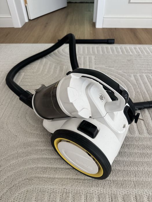 Karcher пылесос хорошее сост