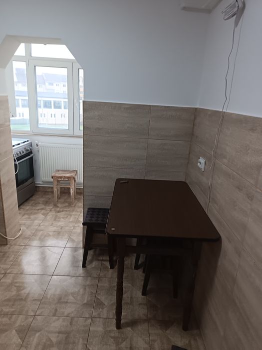 Închiriez apartament 2 camere