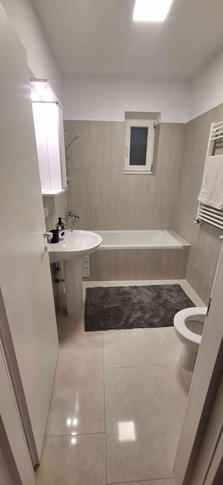 Închiriez apartament tip studio