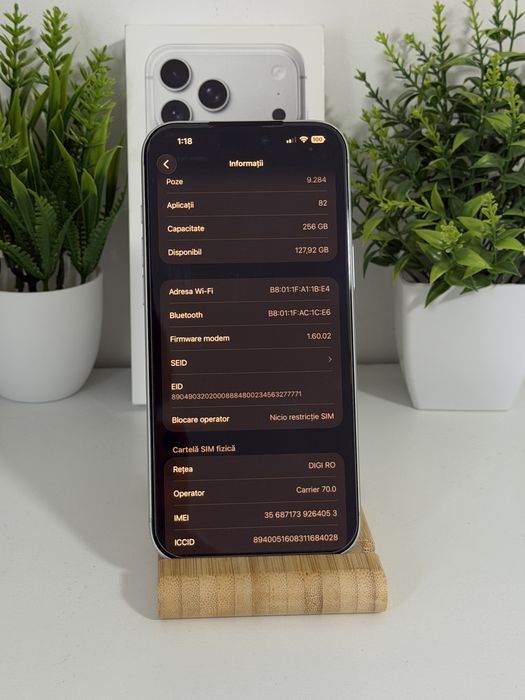 Iphone 17 pro max cu 10 huse , 100% bateria , impecabil , garantie , fullbox