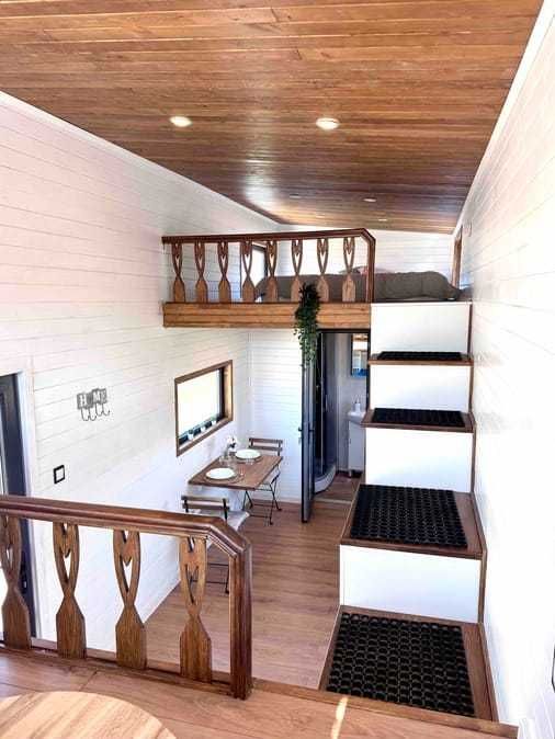 Мобилна къща на колела 38 м², 2 етажа - Бартер