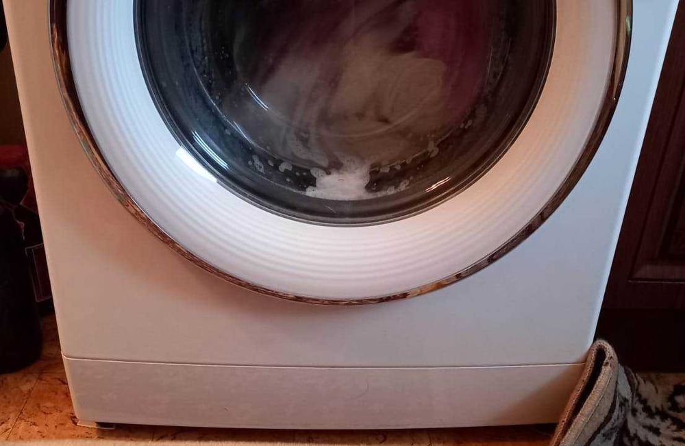 Стиральная машинка рабочая.