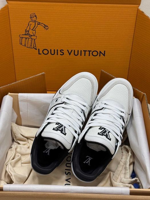 Adidasi Louis Vuitton Trainer Premium