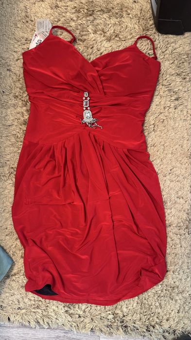 Платье красивое новое