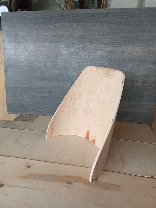 Turetskiy stulni spinka va sidenasi