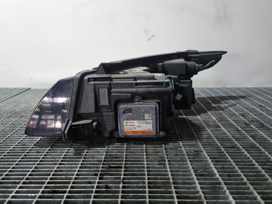 Far Dreapta Land Rover Range Rover Evoque - SUV 4 Usi (1529) Xenon