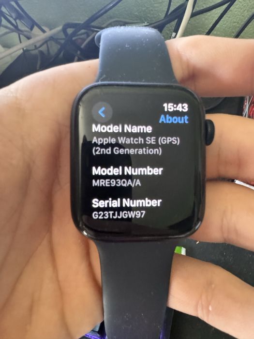 Apple Watch SE (2nd gen) midnight aluminium