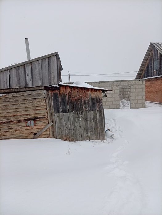 Продам участок с не достройным домом