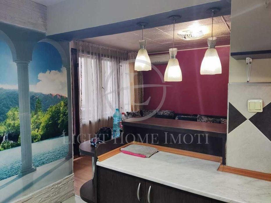 Продава се Четиристаен апартамент в Пловдив, Център - 102 кв.м за 2922 €/кв.м - Снимка #3