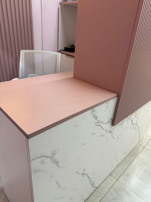 Продам ресепшен.