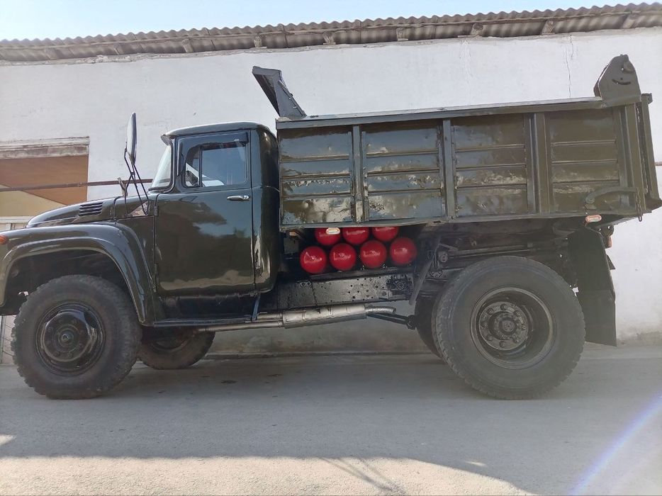 Zil sotiladi. 1986.yili.
 manzil