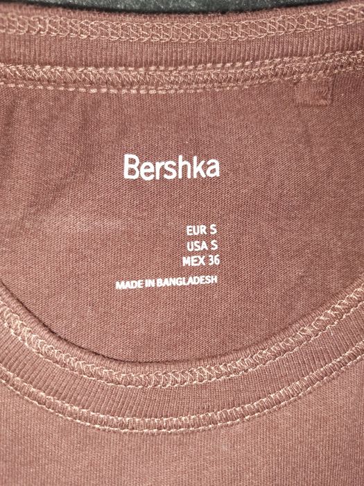 Тениска на Bershka