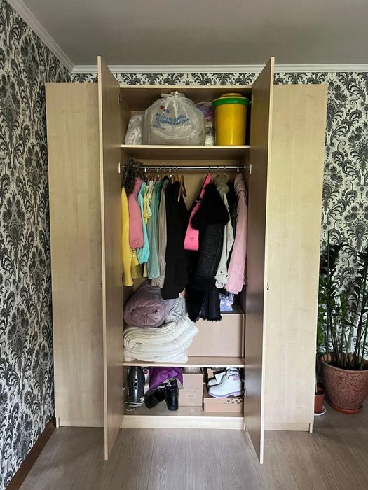 Шкаф для одежды.