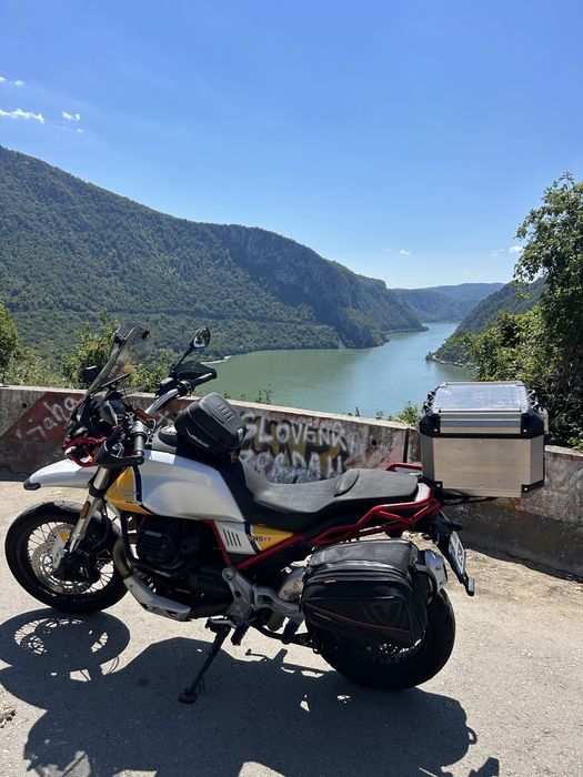 Moto Guzzi V85 TT – 2020 | Stare impecabilă | Istoric complet | Gata de aventură