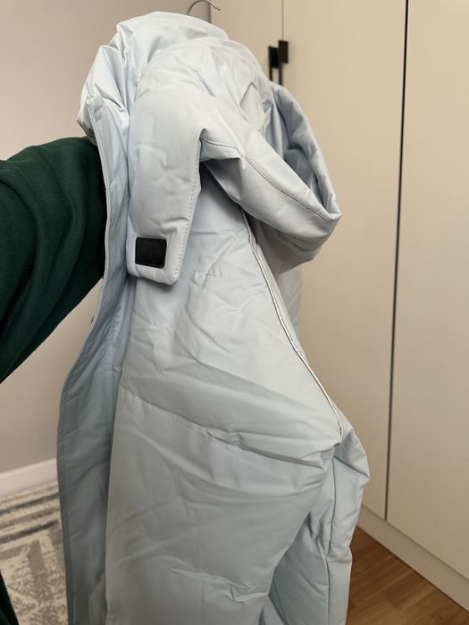 срочно жаңа қысқы куртка сатылады