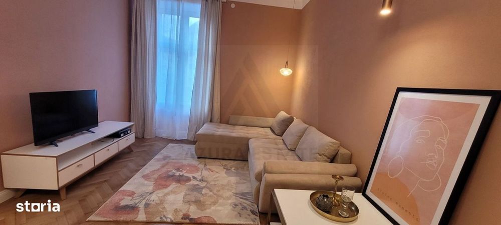 Apartament 2 camere 72 mp utili parter inalt parcare Centrul Istoric — fotografia 1