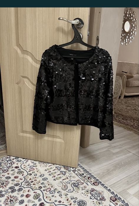 Продается Пиджак пайетка