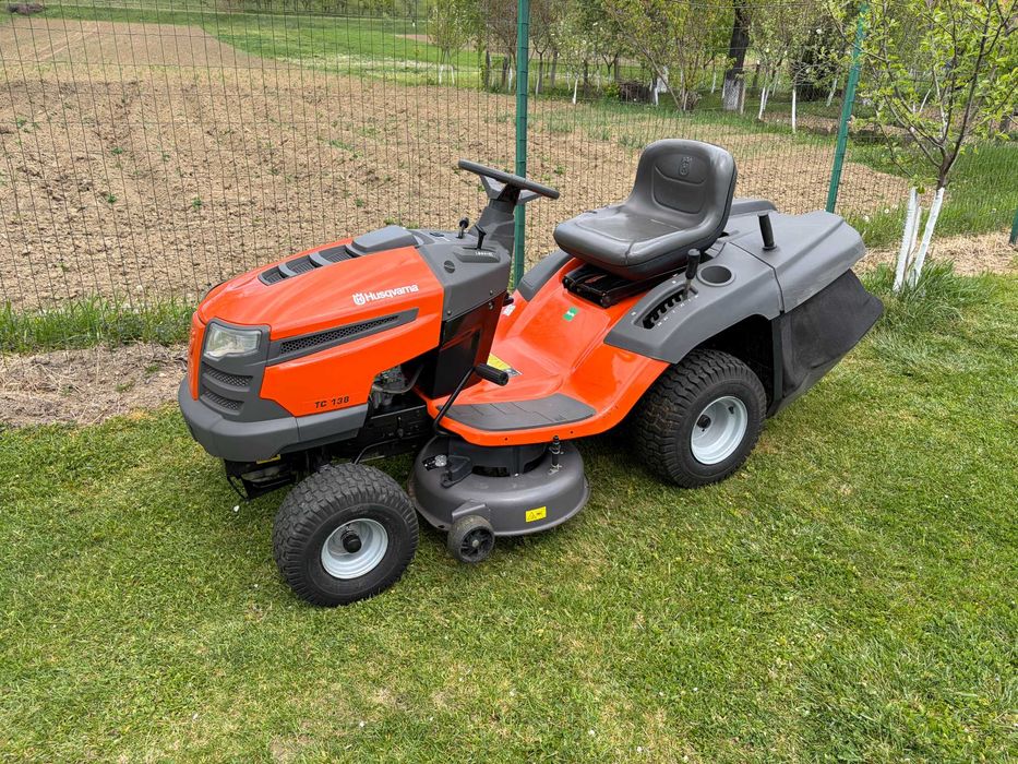 Tractoras Tuns Iarba/Gazon *Husqvarna*An 2019*
