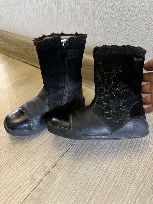 Продам сапоги Biomecanics для девочки 28 размер