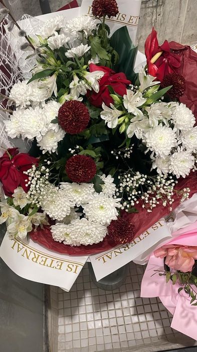 Продам букеты цветов