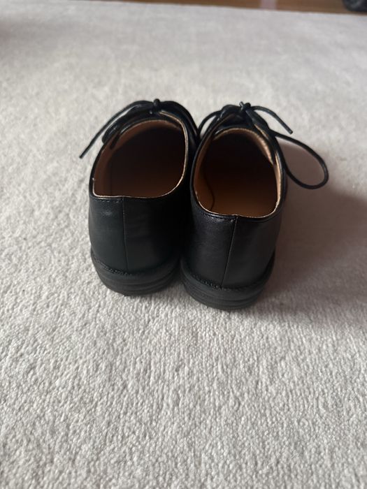 Pantofi negri marimea 38 pentru baieti
