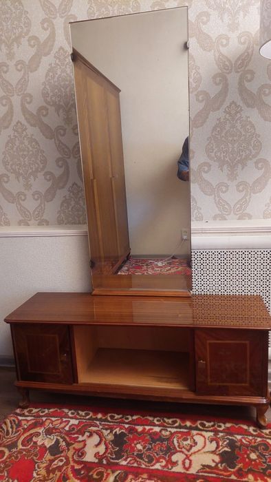 болгарский спальный гарнитур