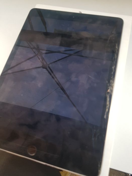 Ipad Pro A1674 IOS 16.7 32GB