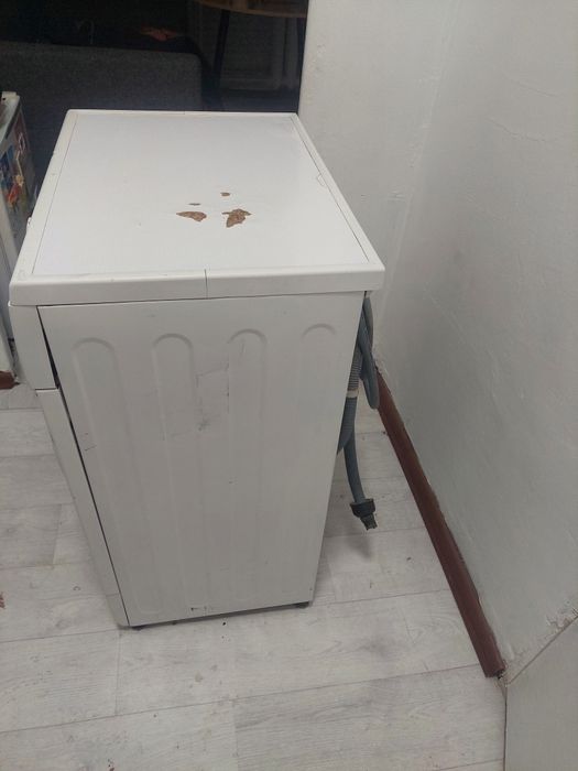 Срочно продам стиральную машину