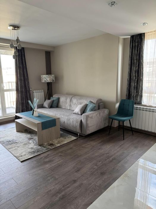 Двустаен апартамент  с ПАРКОМЯСТО в ж.к. Драгалевци.