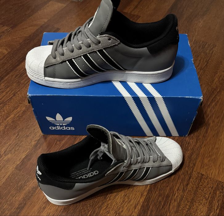 Adidas Superstar 40  2/3