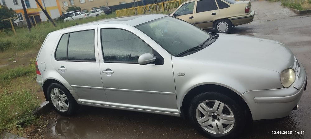 Продам гольф 4 объем 2 литра автомат