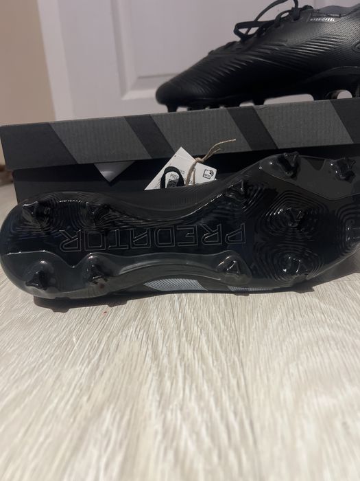 Футболни бутонки ,,Adidas Predator’’