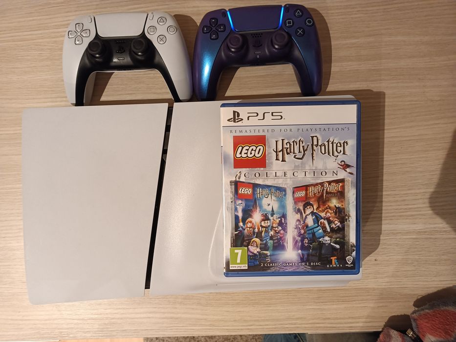 Ps5 Slim Edition 1 TB + 2 controllere+1 joc