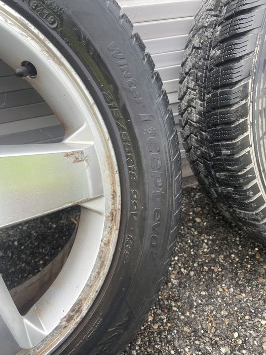 Anvelope 215 55 R18 Hankook iarna