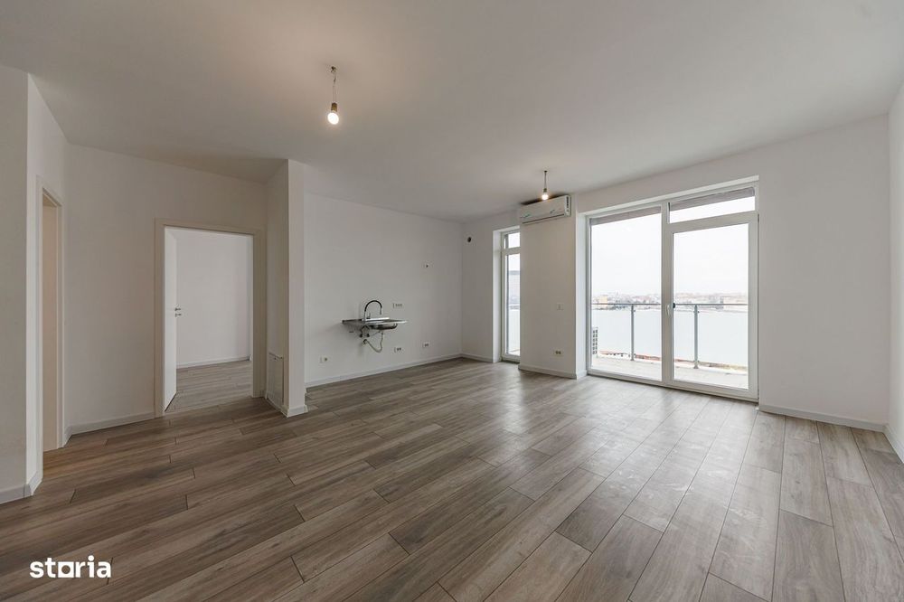 Apartament cu 2 camere de vânzare, locație excelentă - Central - Comis — fotografia 1