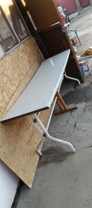 Срочно продам кухню и стол