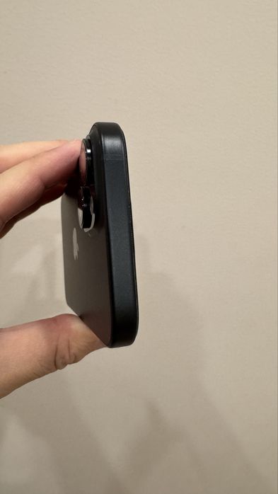 Iphone 15 черный