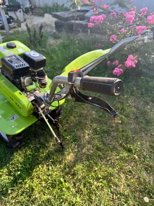 Мотоблок Gardenia – използван само веднъж + много прикачен инвентар