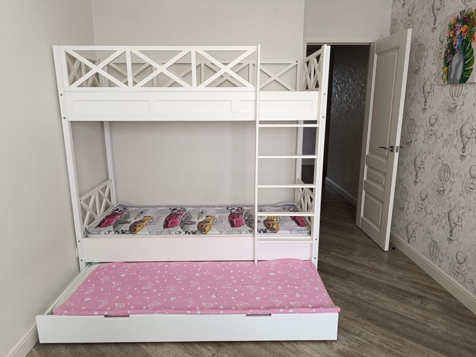 Кровать детская двухъярусная