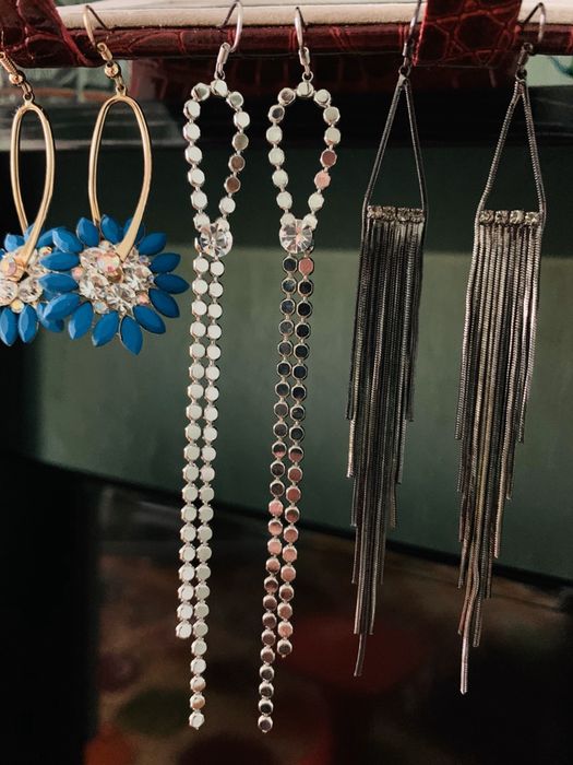 Продам серьги висячие