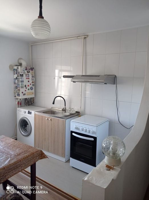 Inchiriez garsoniera