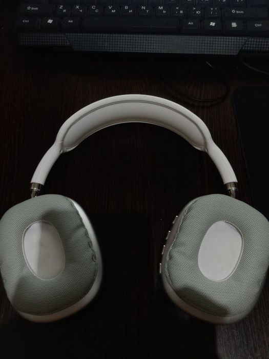 Наушники не ориг