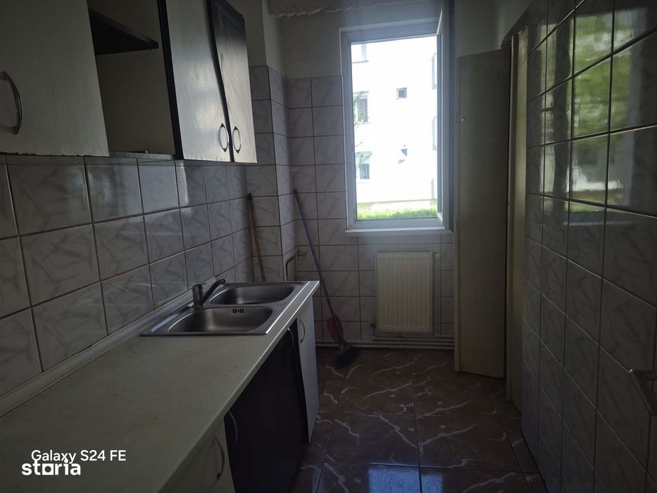 Apartament 3 camere, zona 1 Decembrie 1918