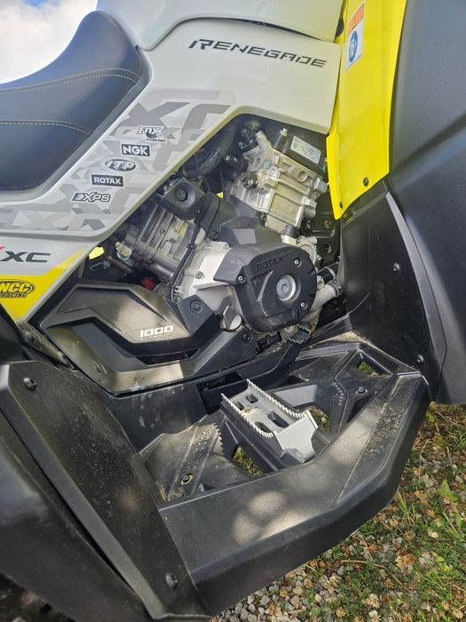 Vând Can-Am 1000xxc