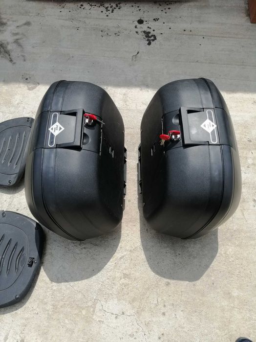 Bagaje laterale moto (Side case)